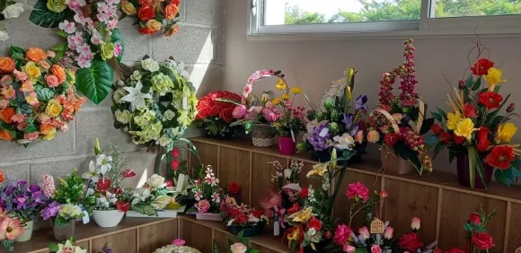 Fleurs et plantes artificielles